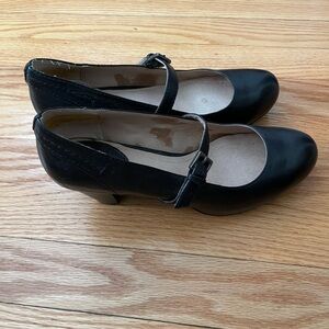FRYE Black Mary Janes - Sz 7.